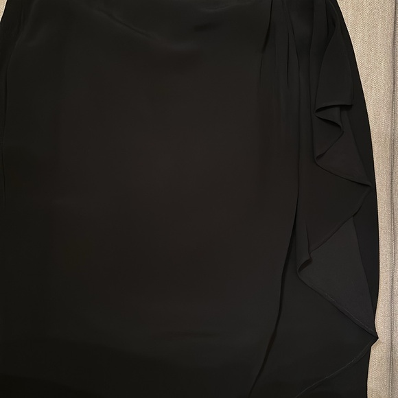 Lafayette rayon a line skirt with side ruffle - Picture 2 of 2